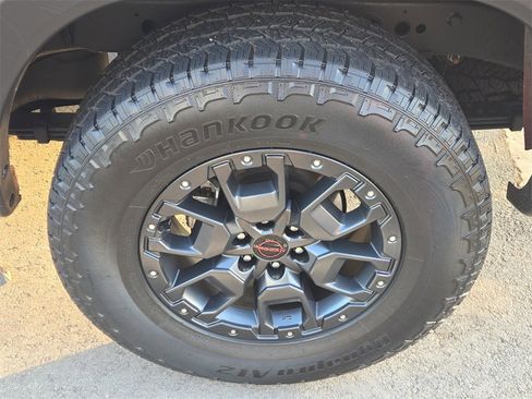 Used 2023 Nissan Frontier PRO-4X w/ Pro-4X Premium Package image 5