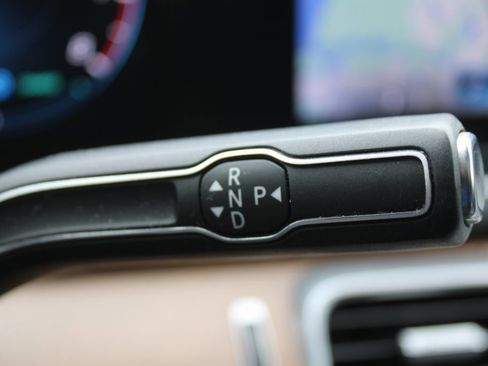 Used 2020 Mercedes-Benz GLS 450 4MATIC image 36