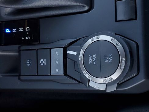 Used 2024 Toyota Tacoma SR5 image 29