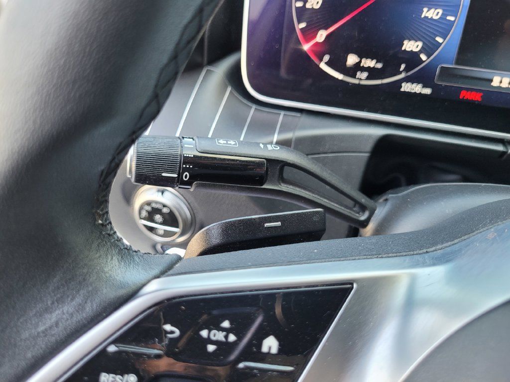 Used 2023 Mercedes-Benz C 300 Sedan image 27