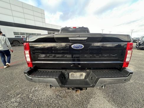 Used 2020 Ford F250 XLT w/ XLT Premium Package image 3