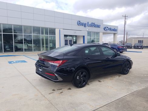 New 2026 Hyundai Elantra Sport image 7