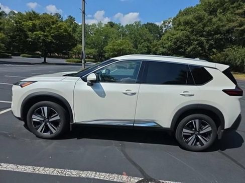 Used 2023 Nissan Rogue SL FWD image 7