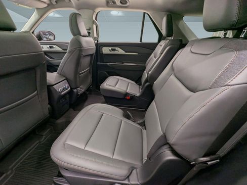 New 2026 Ford Explorer Active w/ Active Comfort Package AWD/4WD image 22