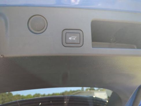 New 2025 GMC Terrain Elevation w/ Elevation Premium Package image 5
