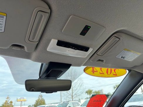 Certified 2024 Nissan Kicks SR w/ Interior Electronics Package image 21