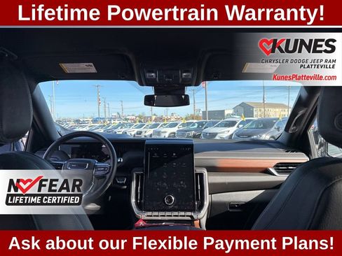 Used 2025 GMC Yukon XL Denali AWD/4WD image 41