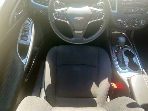 Used 2023 Chevrolet Malibu LT image 21