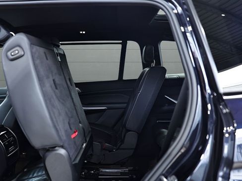 Used 2021 BMW X7 xDrive40i w/ M Sport Package image 61