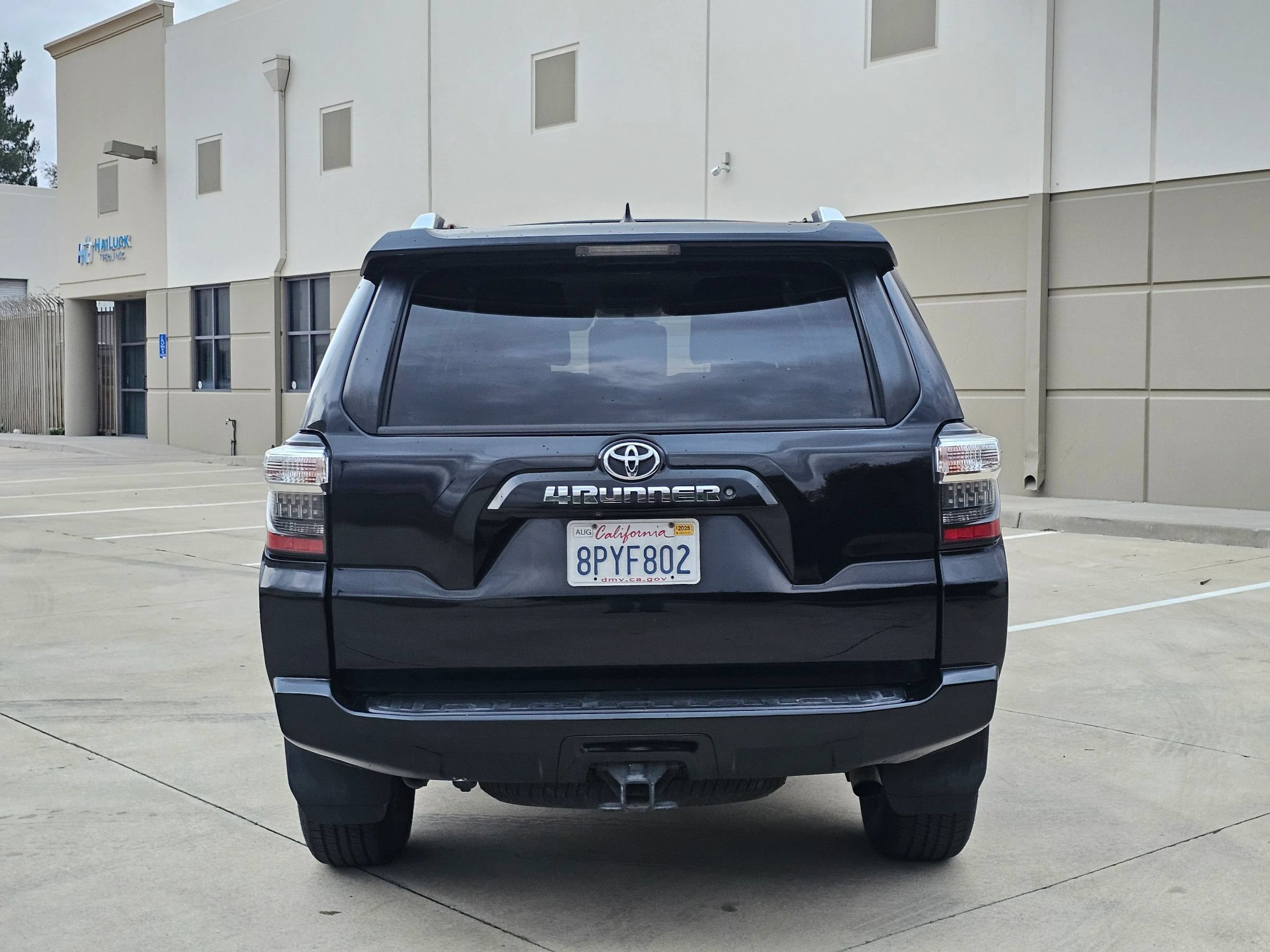 Used 2017 Toyota 4Runner SR5 RWD image 6