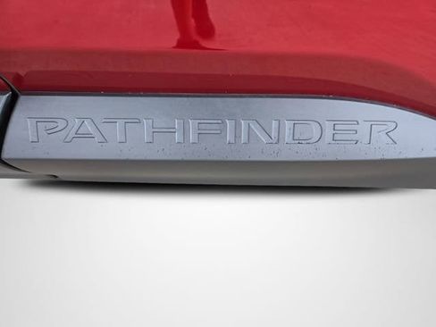 Used 2022 Nissan Pathfinder SL AWD/4WD image 37