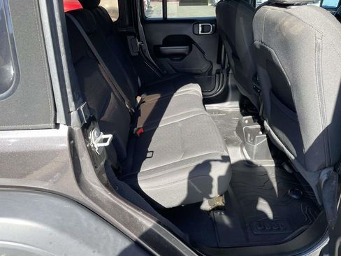 Used 2020 Jeep Wrangler Unlimited Sport S image 44