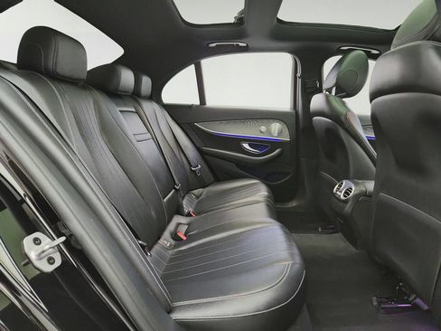 Used 2021 Mercedes-Benz E 350 4MATIC Sedan image 33
