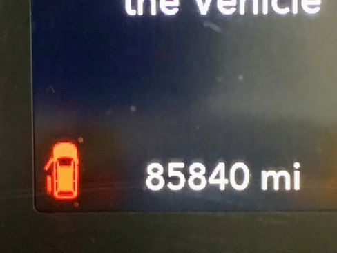 Used 2020 Chrysler Pacifica Touring-L image 18