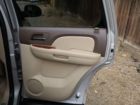 Used 2008 GMC Yukon SLT AWD/4WD image 26
