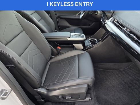 Used 2025 BMW X1 xDrive28i image 14