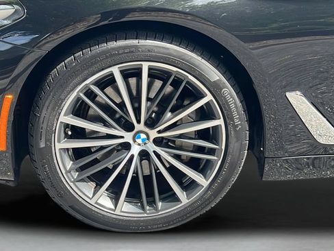 Used 2023 BMW 530i w/ Convenience Package RWD image 25