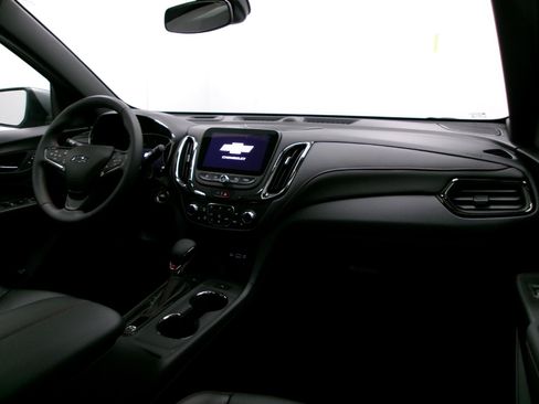 Used 2023 Chevrolet Equinox RS w/ RS Leather Package AWD/4WD image 3
