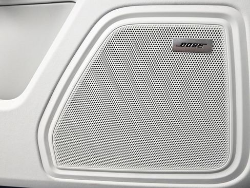 New 2026 Porsche Macan image 17