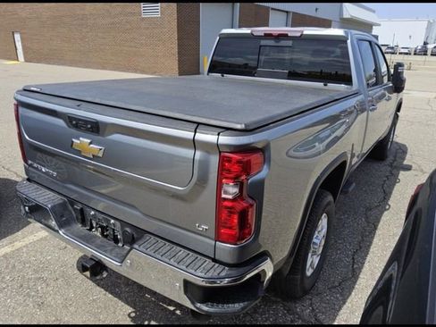 Used 2026 Chevrolet Silverado 2500 LT w/ Safety Package AWD/4WD image 2