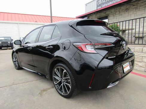 Used 2022 Toyota Corolla XSE FWD image 3