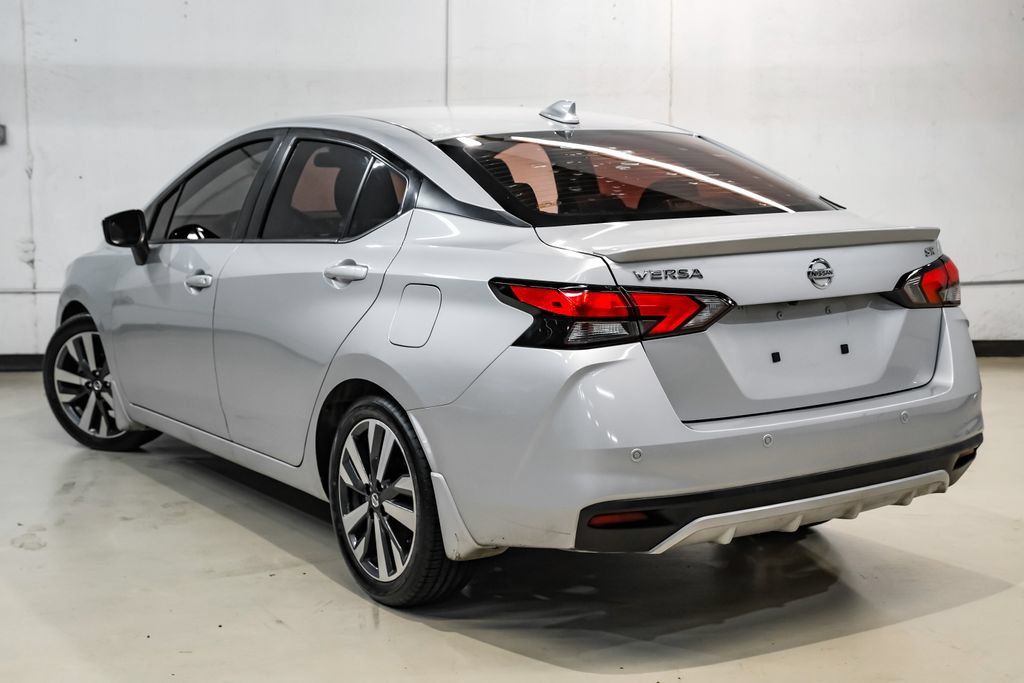 Used 2020 Nissan Versa SR FWD image 9