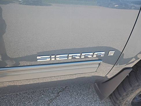 Used 2009 GMC Sierra 1500 SLE w/ Power Pack Plus AWD/4WD image 41