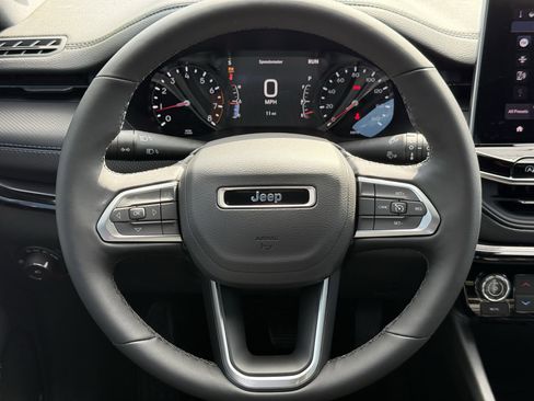 New 2026 Jeep Compass Latitude AWD/4WD image 12