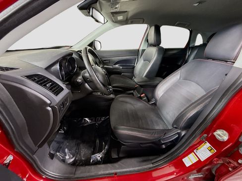 Used 2022 Mitsubishi Outlander Sport SE FWD image 22