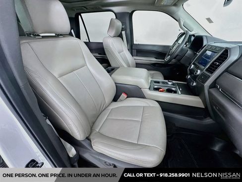 Used 2020 Ford Expedition XLT w/ Equipment Group 202A RWD image 30