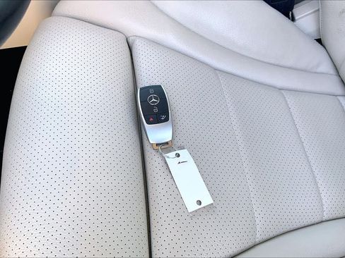 Used 2021 Mercedes-Benz GLC 300 image 14