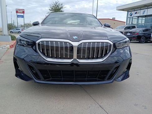 New 2026 BMW 530i image 2