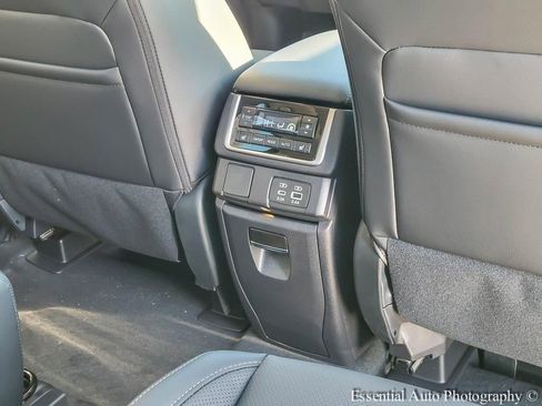 New 2026 Subaru Ascent Limited image 25