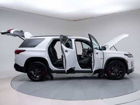 Used 2022 Chevrolet Traverse Premier w/ Redline Edition image 13