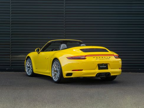 Certified 2018 Porsche 911 Carrera 4 GTS AWD/4WD image 3