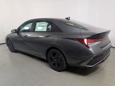 New 2026 Hyundai Elantra Sport w/ Cargo Package image 5