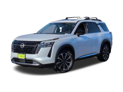 New 2026 Nissan Pathfinder Platinum w/ Cargo Package image 1