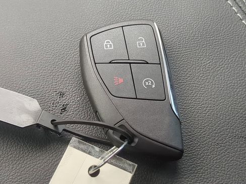 New 2025 GMC Canyon Elevation w/ Convenience Package image 39