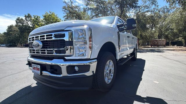New 2026 Ford F250 XLT w/ FX4 Off-Road Package AWD/4WD image 9