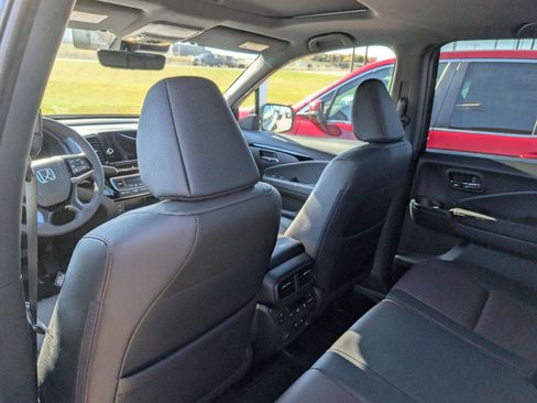 New 2026 Honda Ridgeline Black Edition image 13