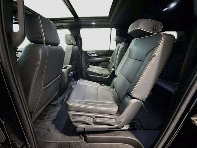Used 2022 GMC Yukon XL SLT w/ SLT Premium Package AWD/4WD image 22