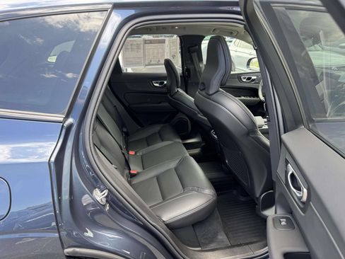 Used 2026 Volvo XC60 B5 Ultra w/ Climate Package AWD/4WD image 16