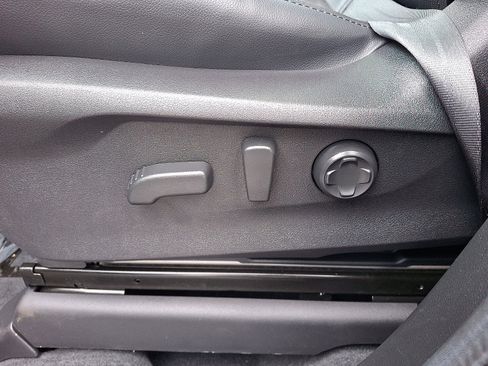 Certified 2025 Subaru Ascent Bronze Edition image 16