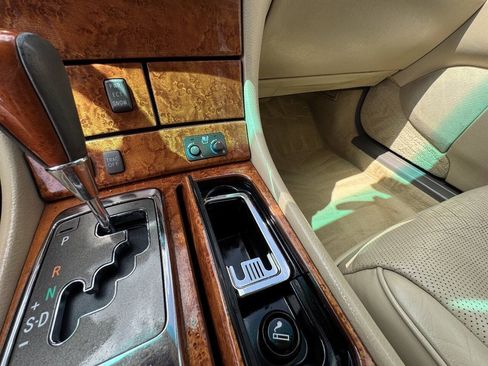 Used 2004 Lexus LS 430 RWD image 25
