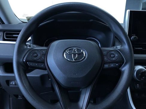 Used 2025 Toyota RAV4 LE AWD/4WD image 25