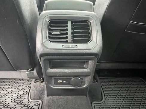 Used 2022 Volkswagen Tiguan SEL R-Line image 14