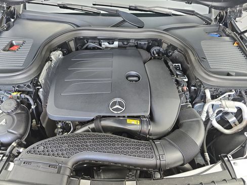 Certified 2021 Mercedes-Benz GLC 300 4MATIC image 30