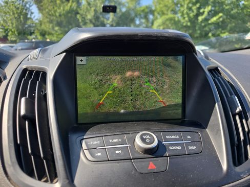 Used 2018 Ford Escape SE w/ SE Sport Appearance Package AWD/4WD image 29