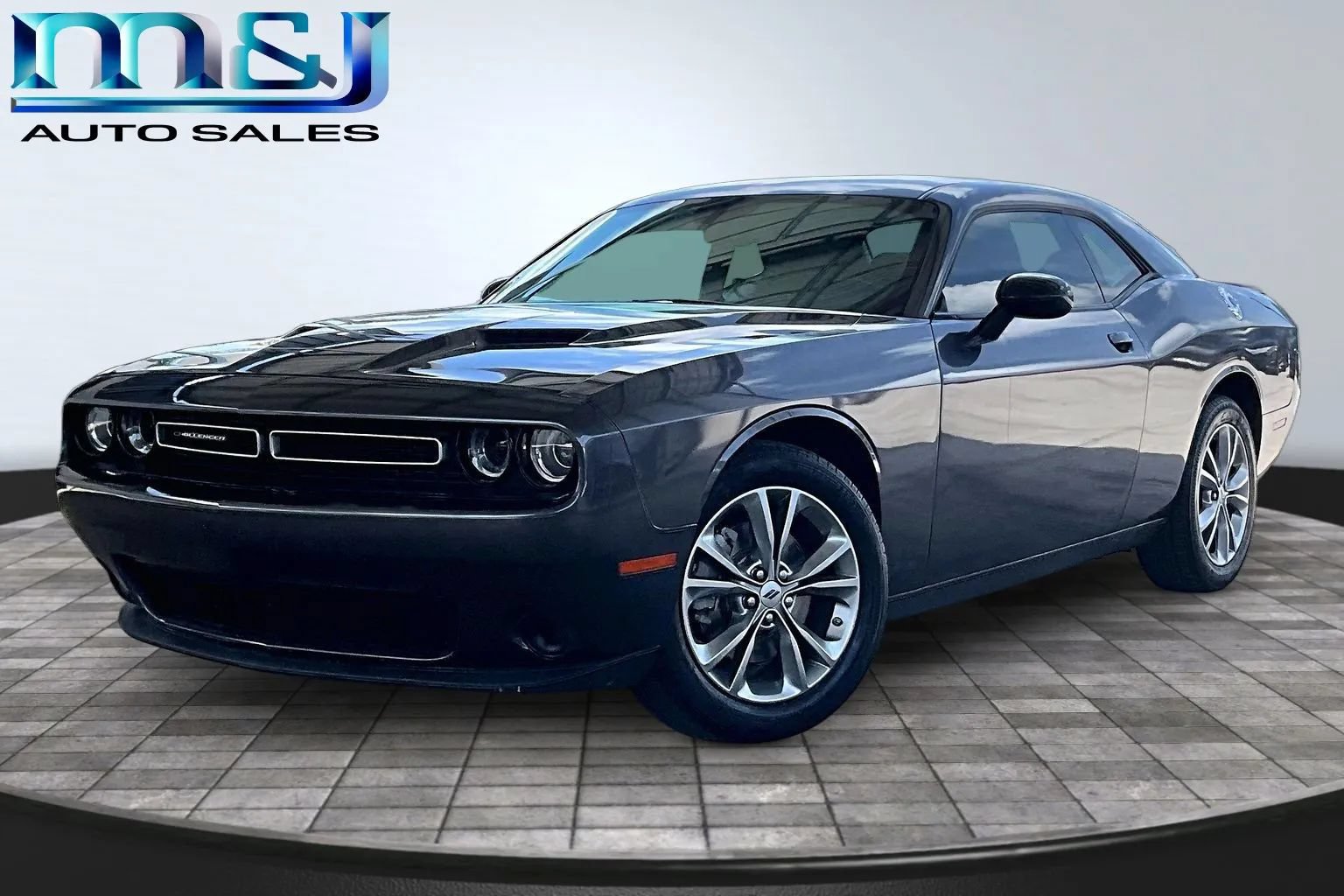 Used 2023 Dodge Challenger SXT w/ Cold Weather Group AWD/4WD image 1