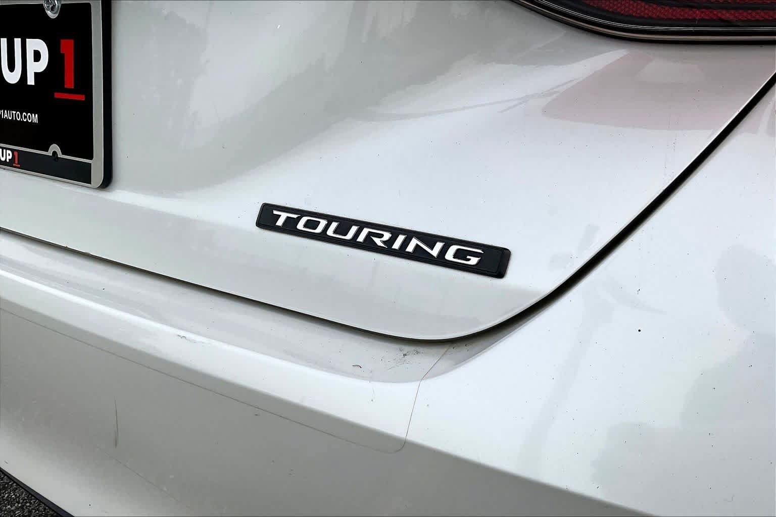 Used 2019 Toyota Avalon Touring FWD image 10